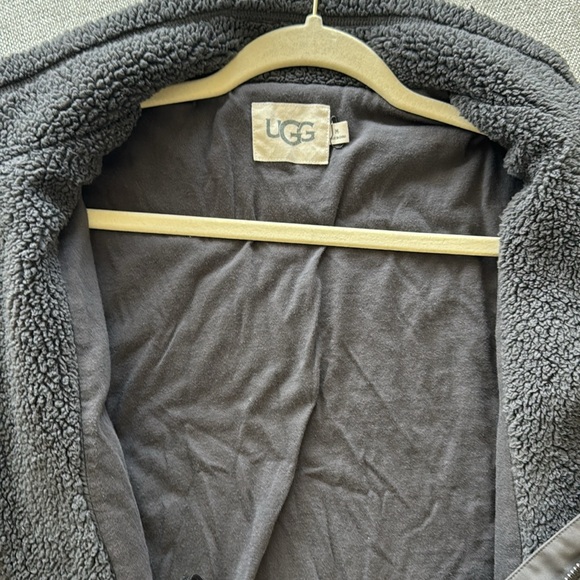 Ugg Gray sherpa zippered jacket - Picture 5 of 5